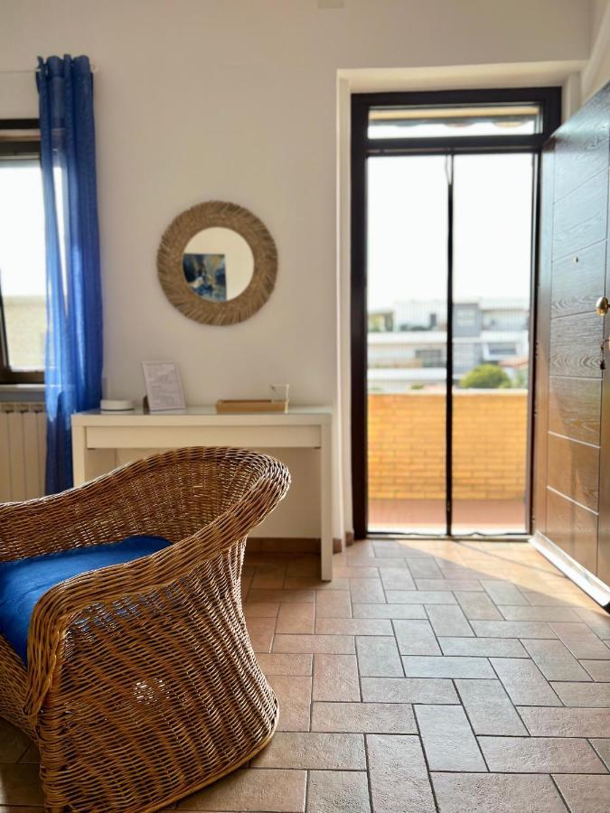 Appartement Sea Breeze House à Fiumicino Extérieur photo